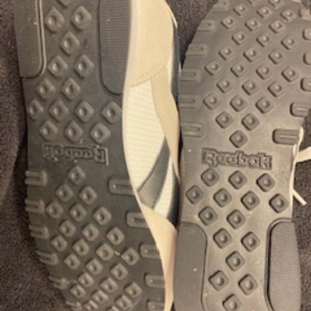 Men's Reeboks - Picture 4 of 8